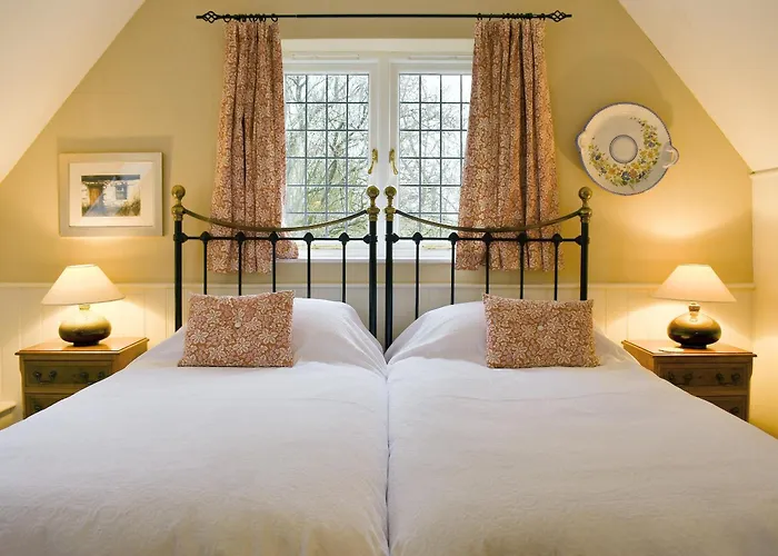 Goodwood Coach House
